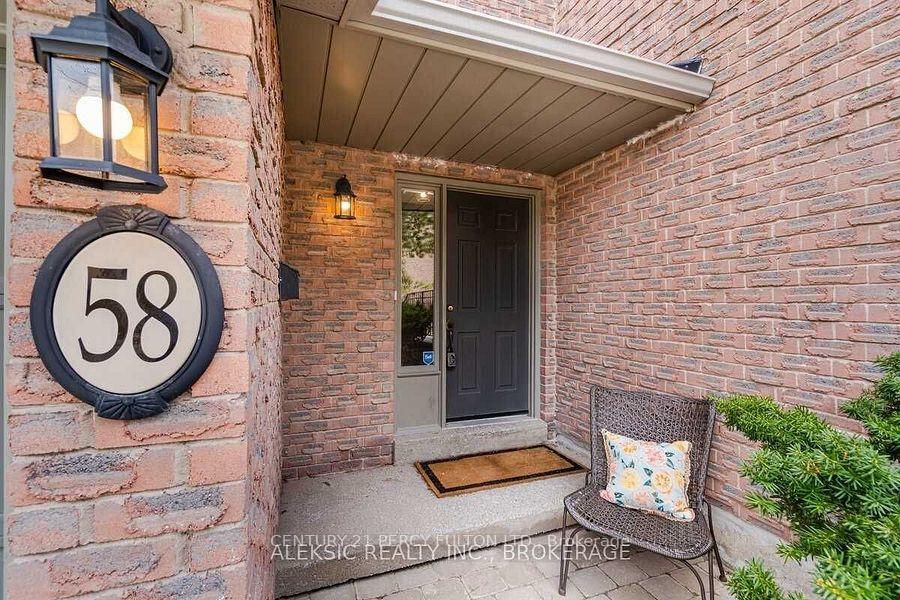 Property Photo: 3100 Fifth Line W 58 ON L5L 5V5
