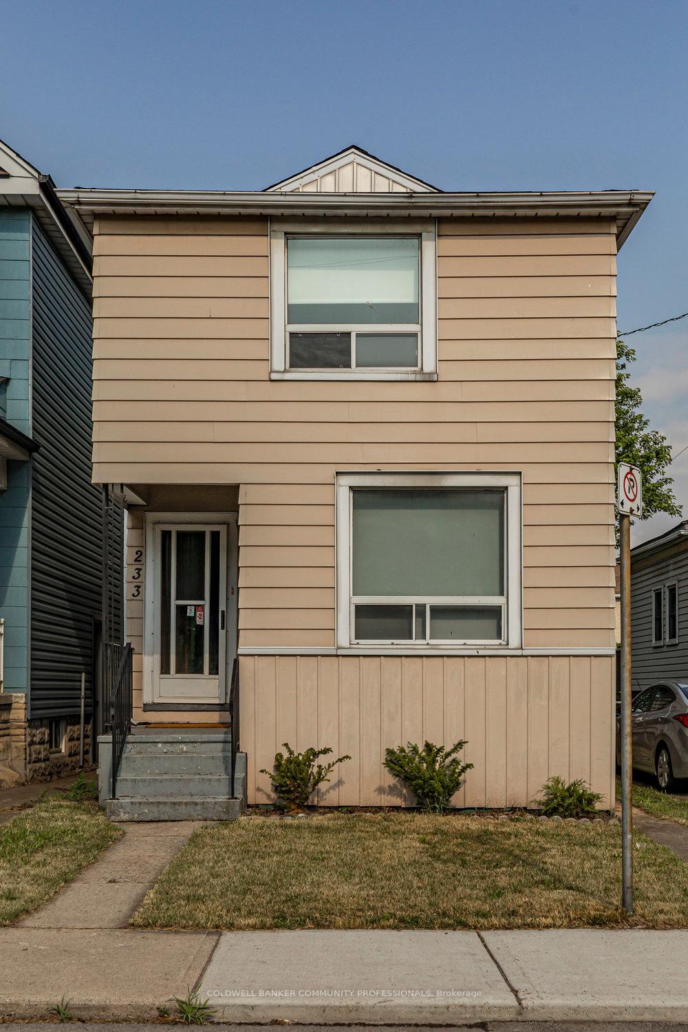 Property Photo: 233 Glendale Avenue N ON L8L 7K4
