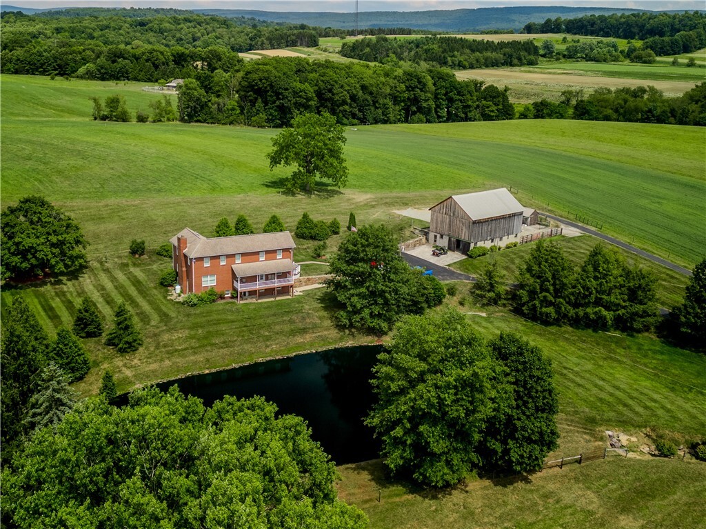 Property Photo: 440 Owl Hollow Rd PA 15658