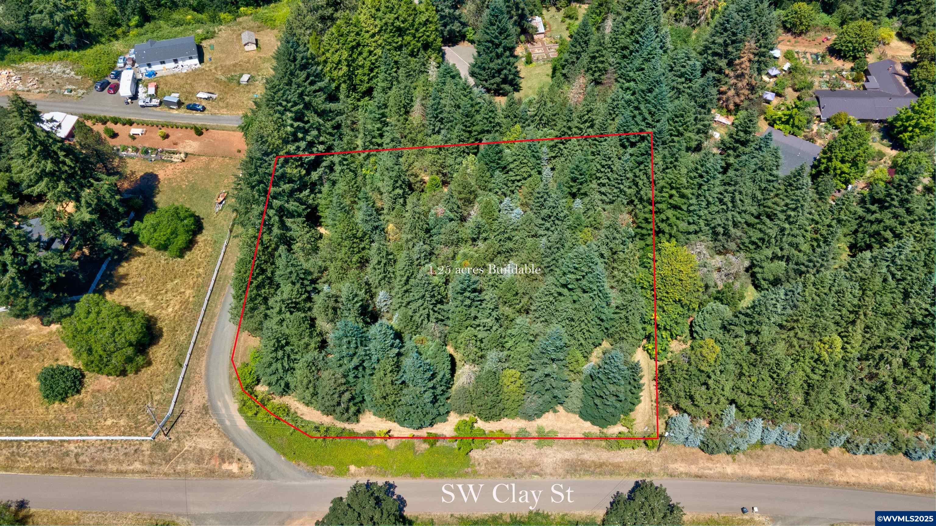 Property Photo:  1628 SW Clay St  OR 97338 