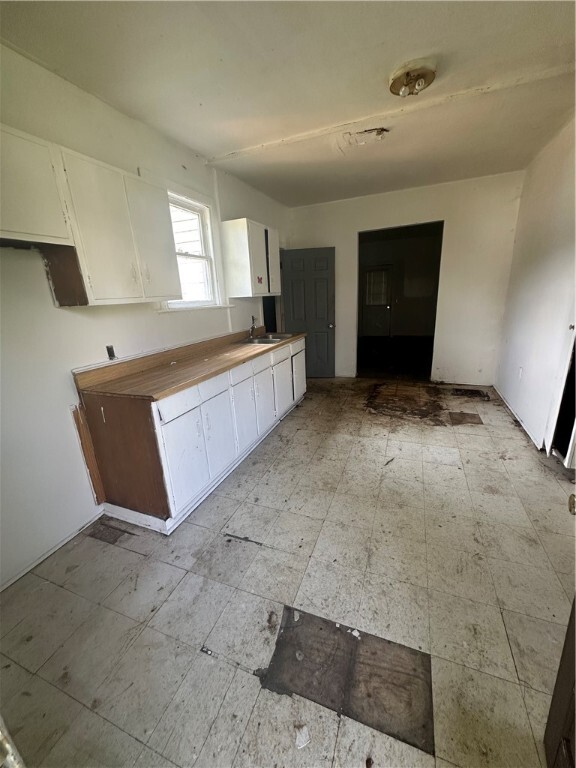 Property Photo: 1124 Lake Street NY 14901