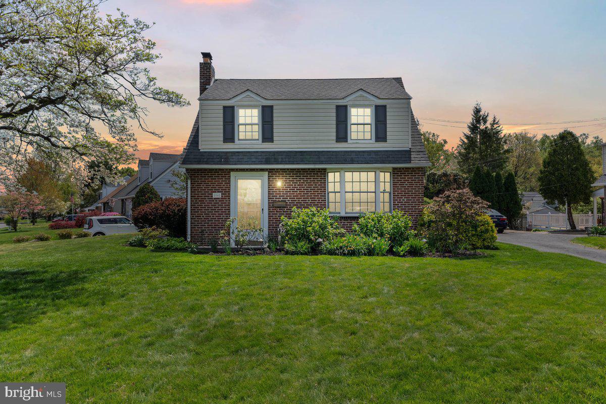 Property Photo: 8045 Albion Street PA 19136