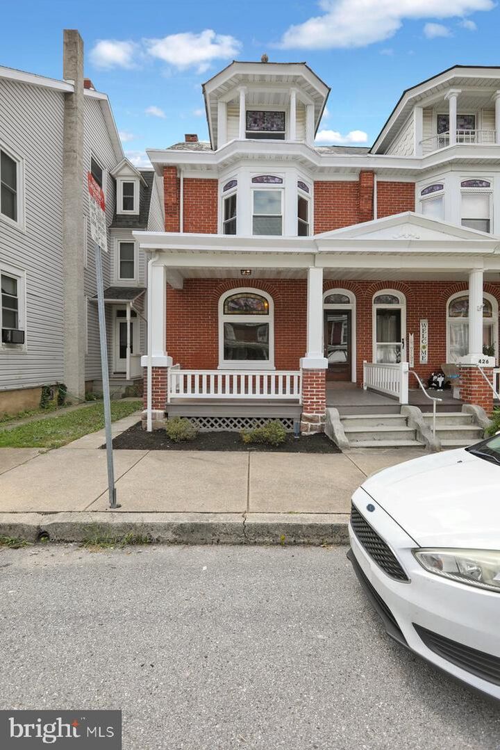 Property Photo: 424 Walnut Street PA 17517