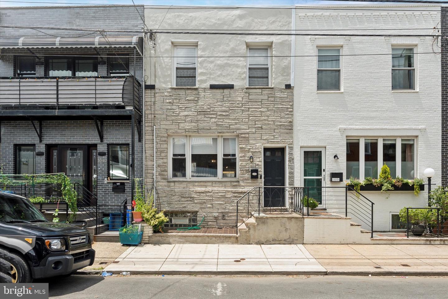 1638 S 16th Street  Philadelphia PA 19145 photo