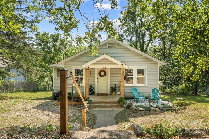 Property Photo: 236 Brickyard Road NC 28806