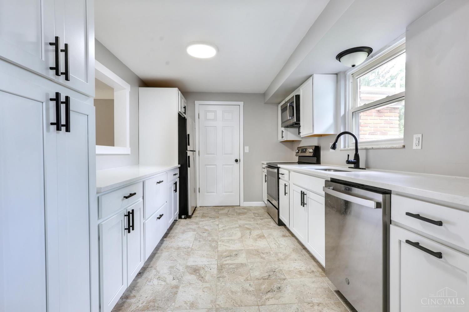 Property Photo: 906 Shayler Road OH 45245