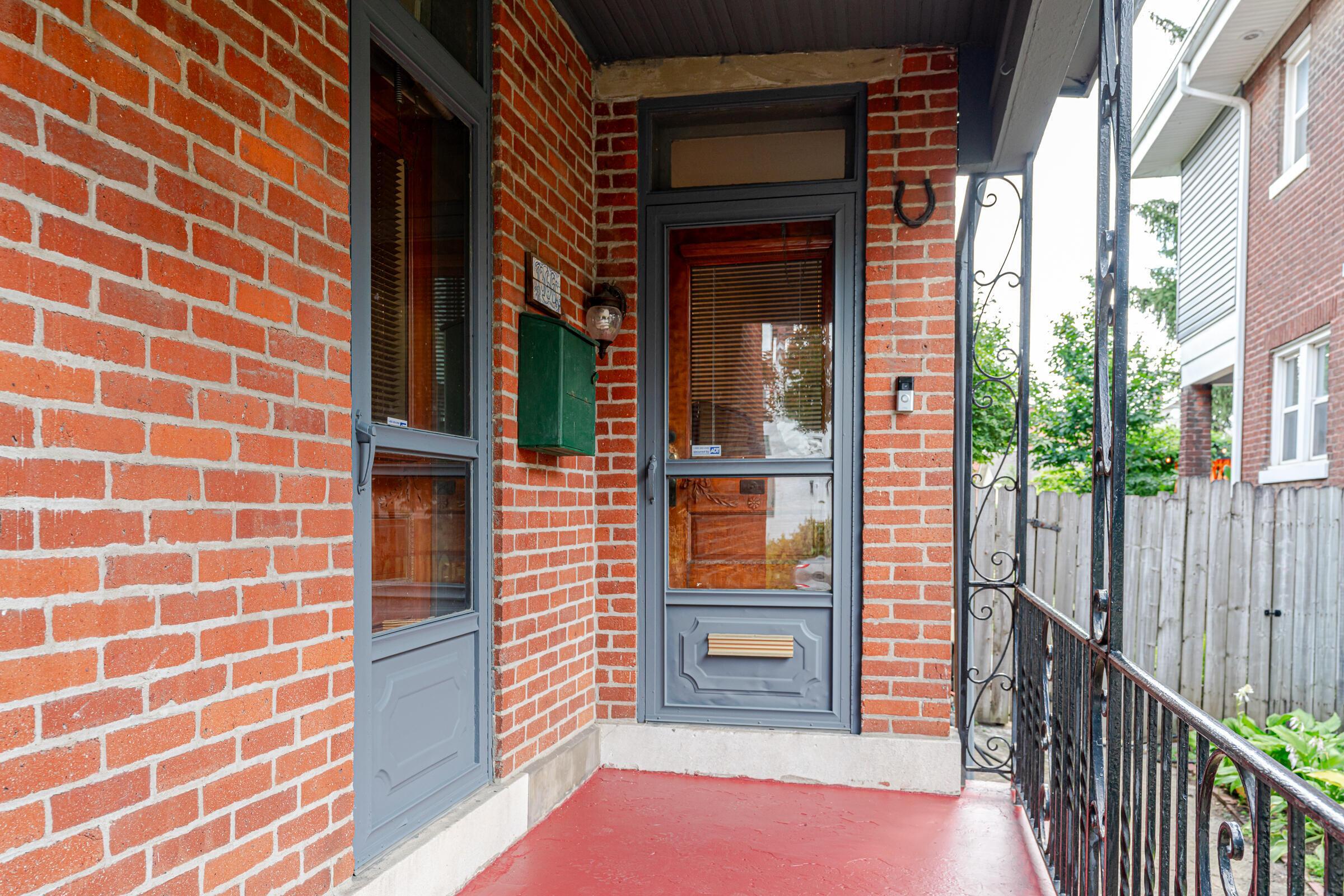 Property Photo: 1366 S 4th Street OH 43207
