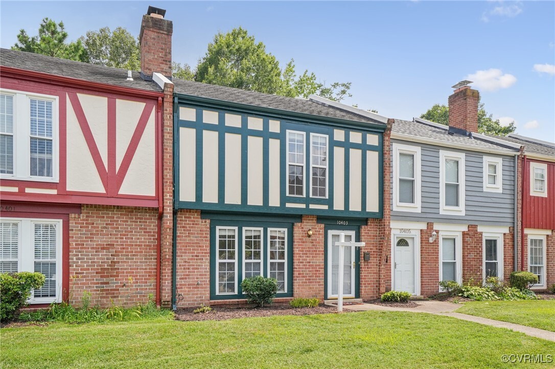 Property Photo: 10403 Hyannis Drive VA 23236
