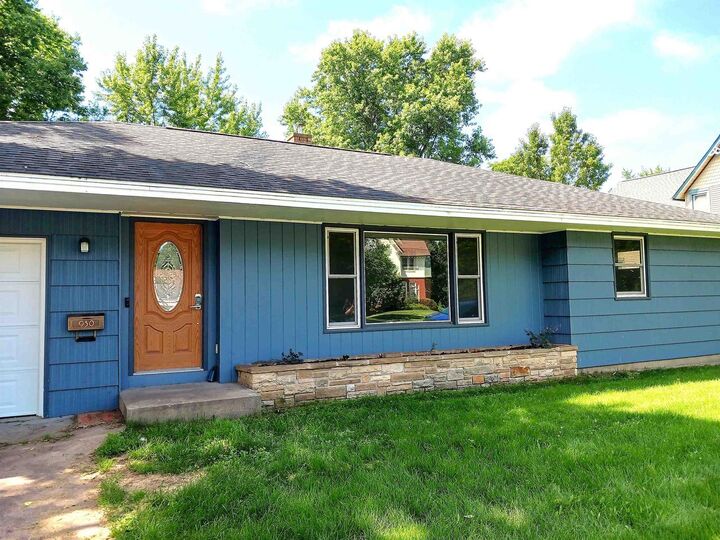 930 Washington Street  Wisconsin Rapids WI 54494 photo