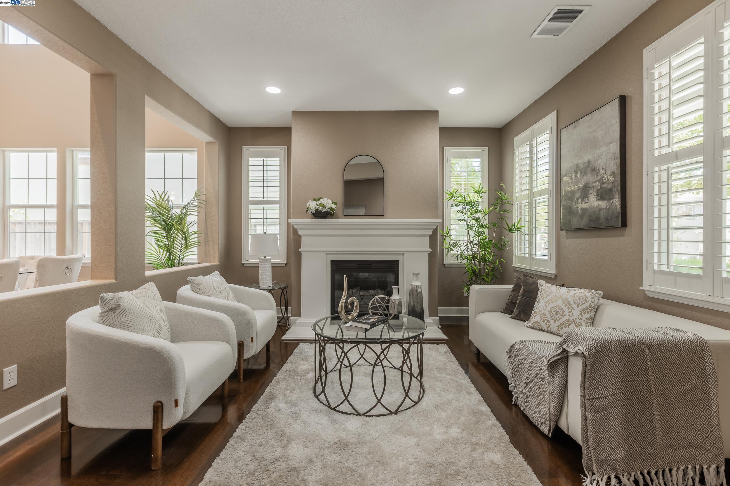 Property Photo: 2159 Mornington Ln CA 94582