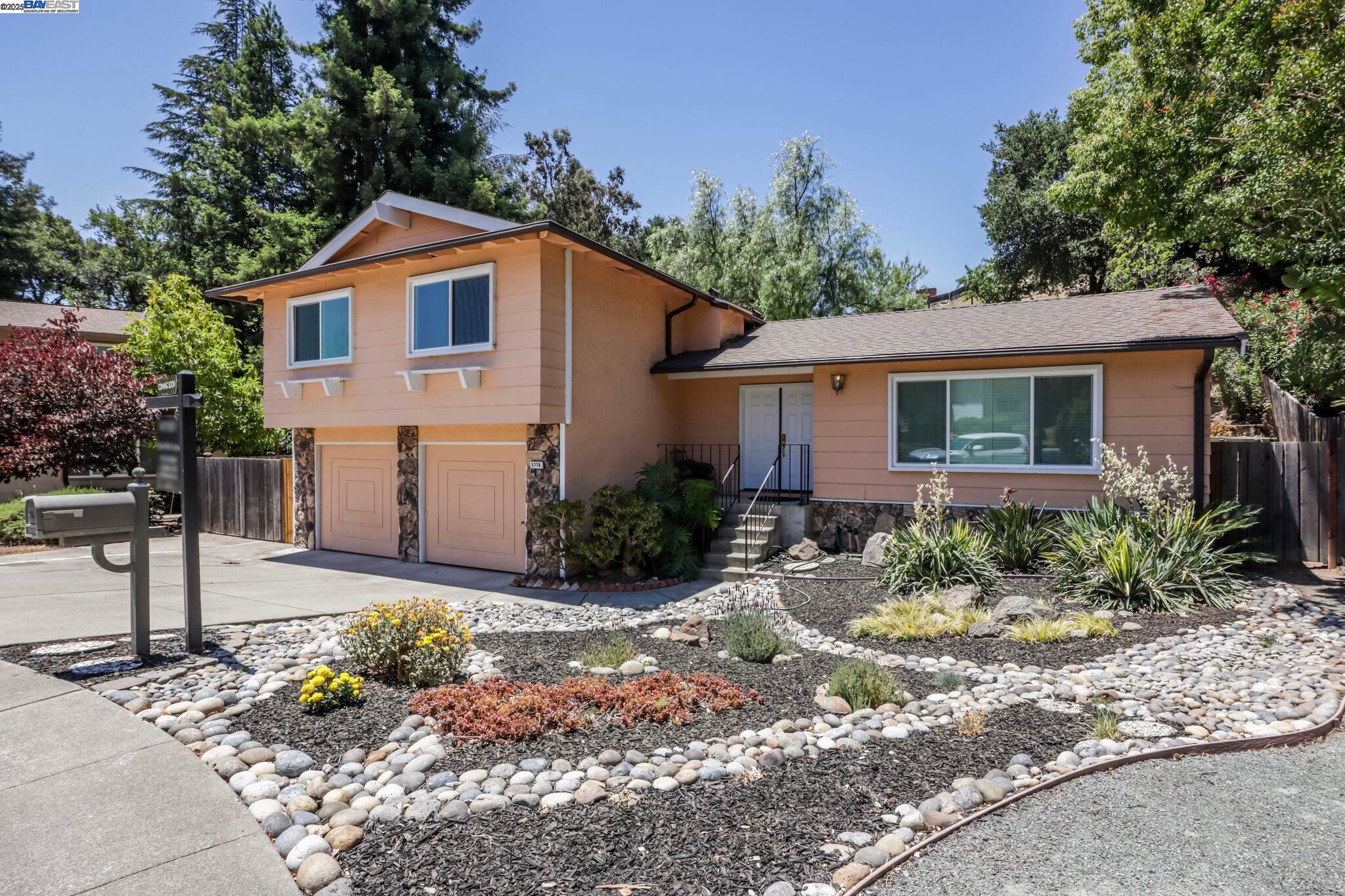 Property Photo: 5778 Mountain Ct CA 94552