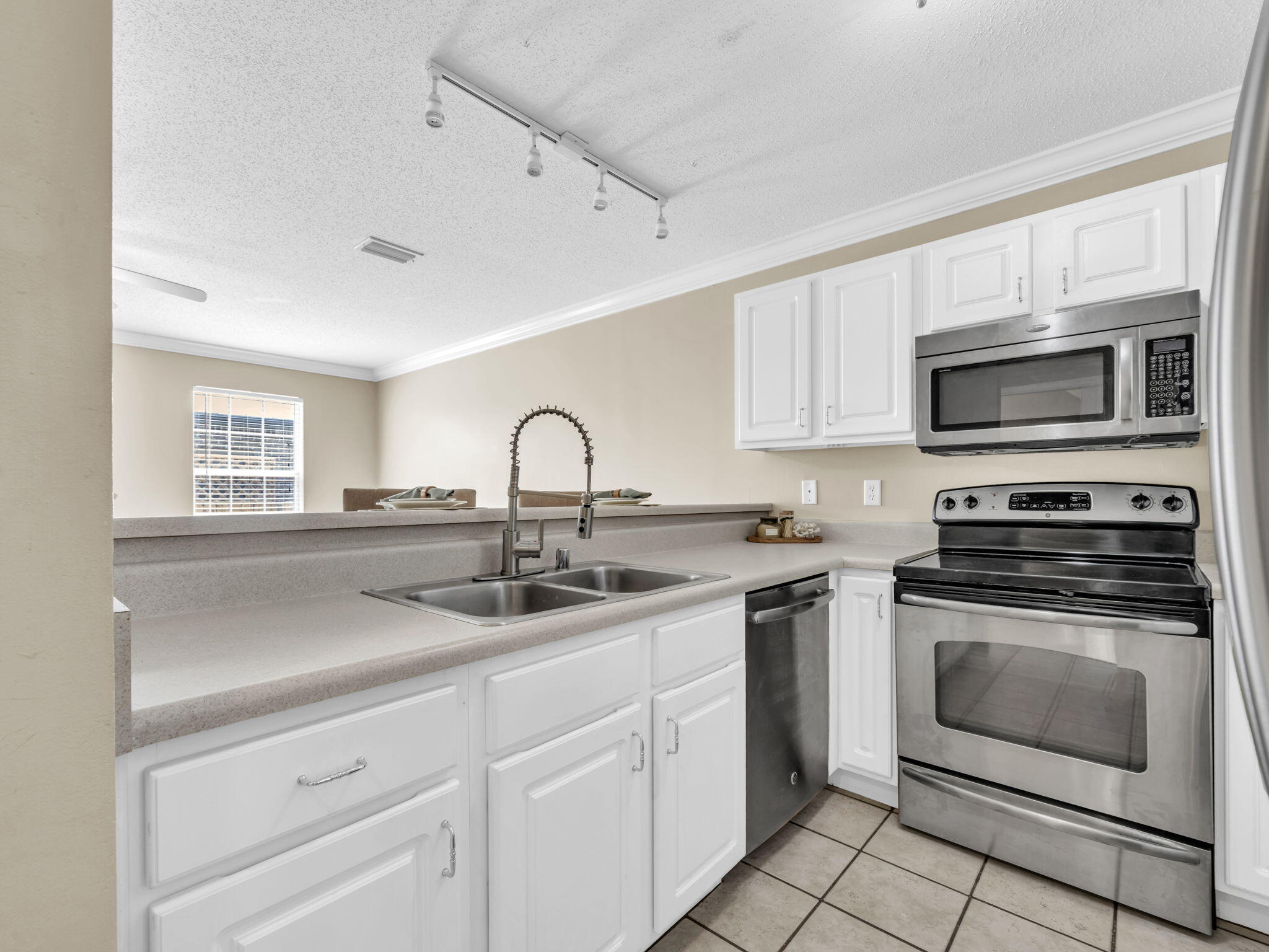 Property Photo: 983 Scenic Oak Lane Lane FL 32547