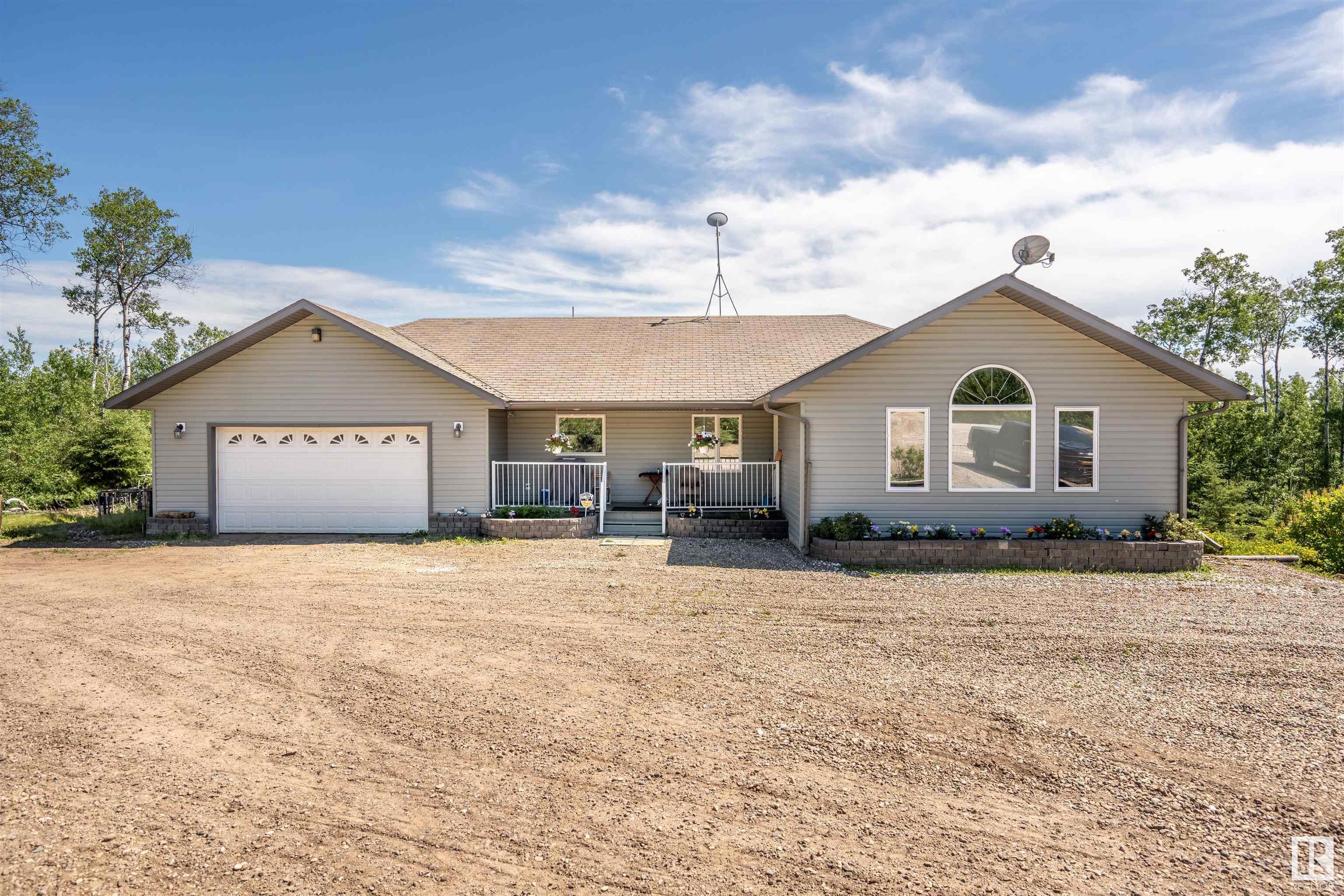 Property Photo:  62019 Range Road 421  AB T9M 1P2 