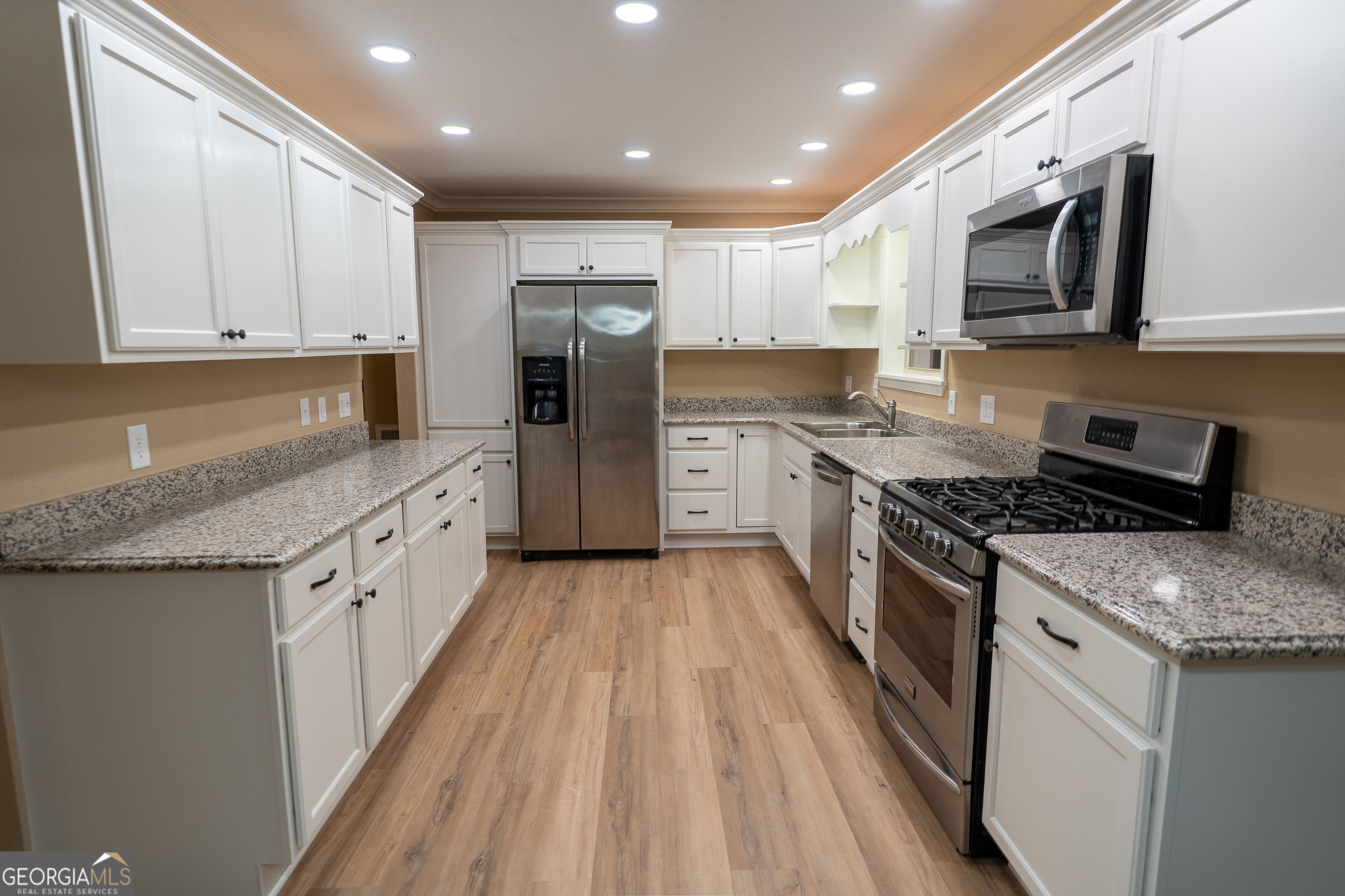 Property Photo:  155 Road 337  GA 30546 