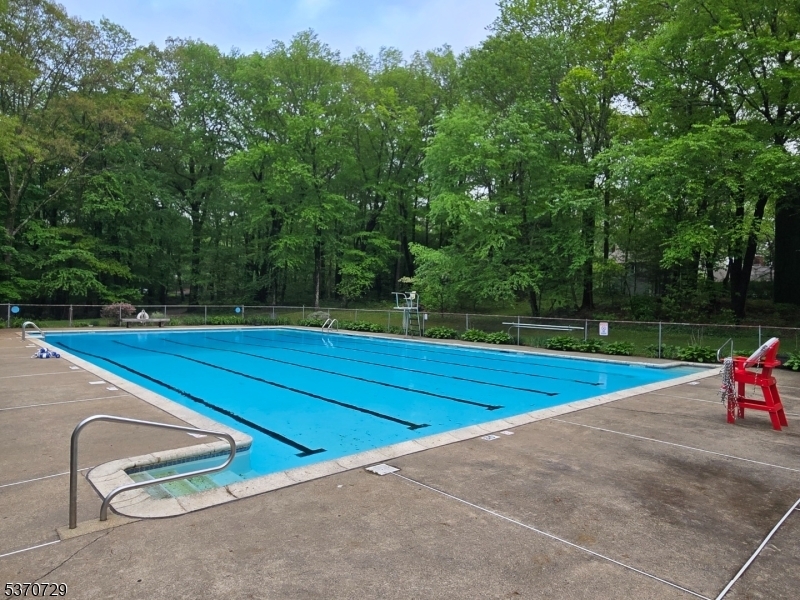Property Photo: 14 Chilhowie Dr NJ 07405