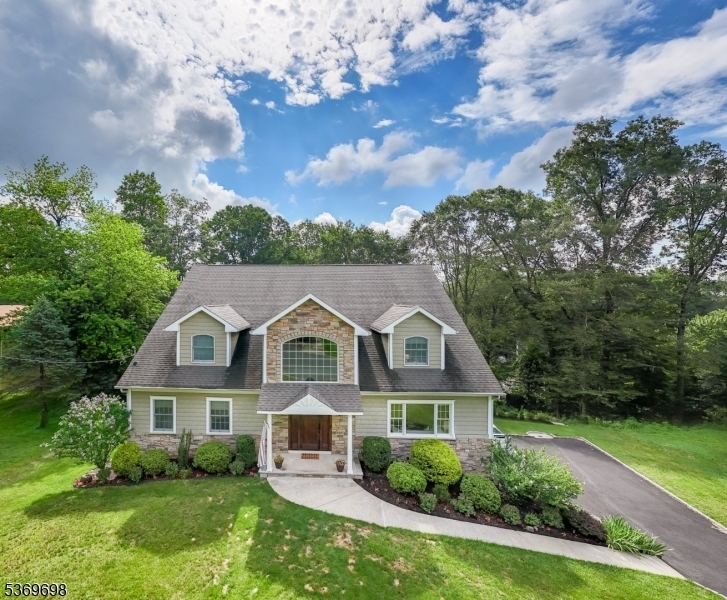 390 Forest Hill Way  Mountainside Boro NJ 07092 photo