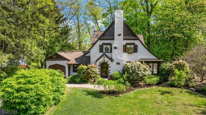 110 Kenilworth Rd  Mountain Lakes Boro NJ 07046 photo