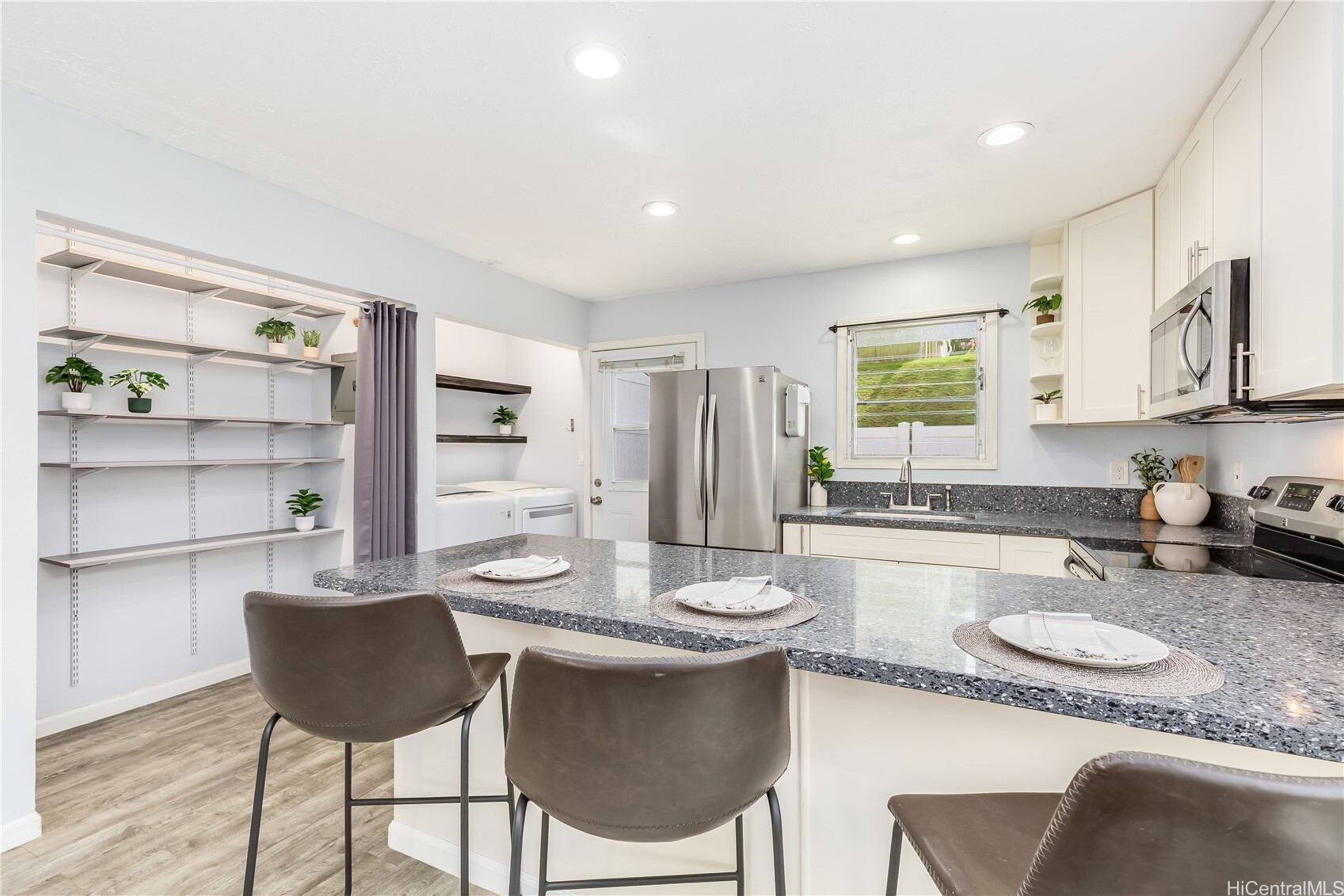 Property Photo:  47-366 Hui Iwa Street 71  HI 96744 