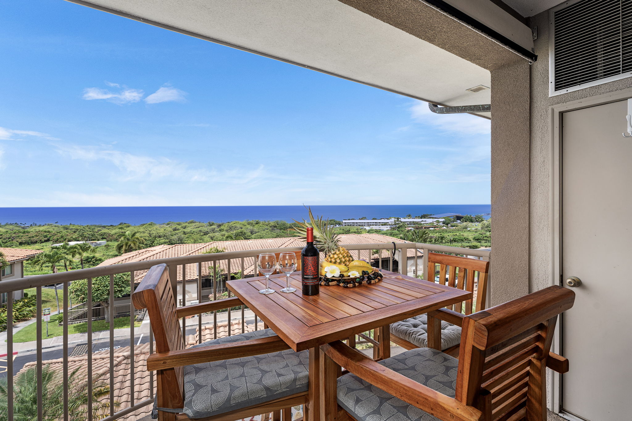 Property Photo: 75-346 Hualalai Rd B303 HI 96740