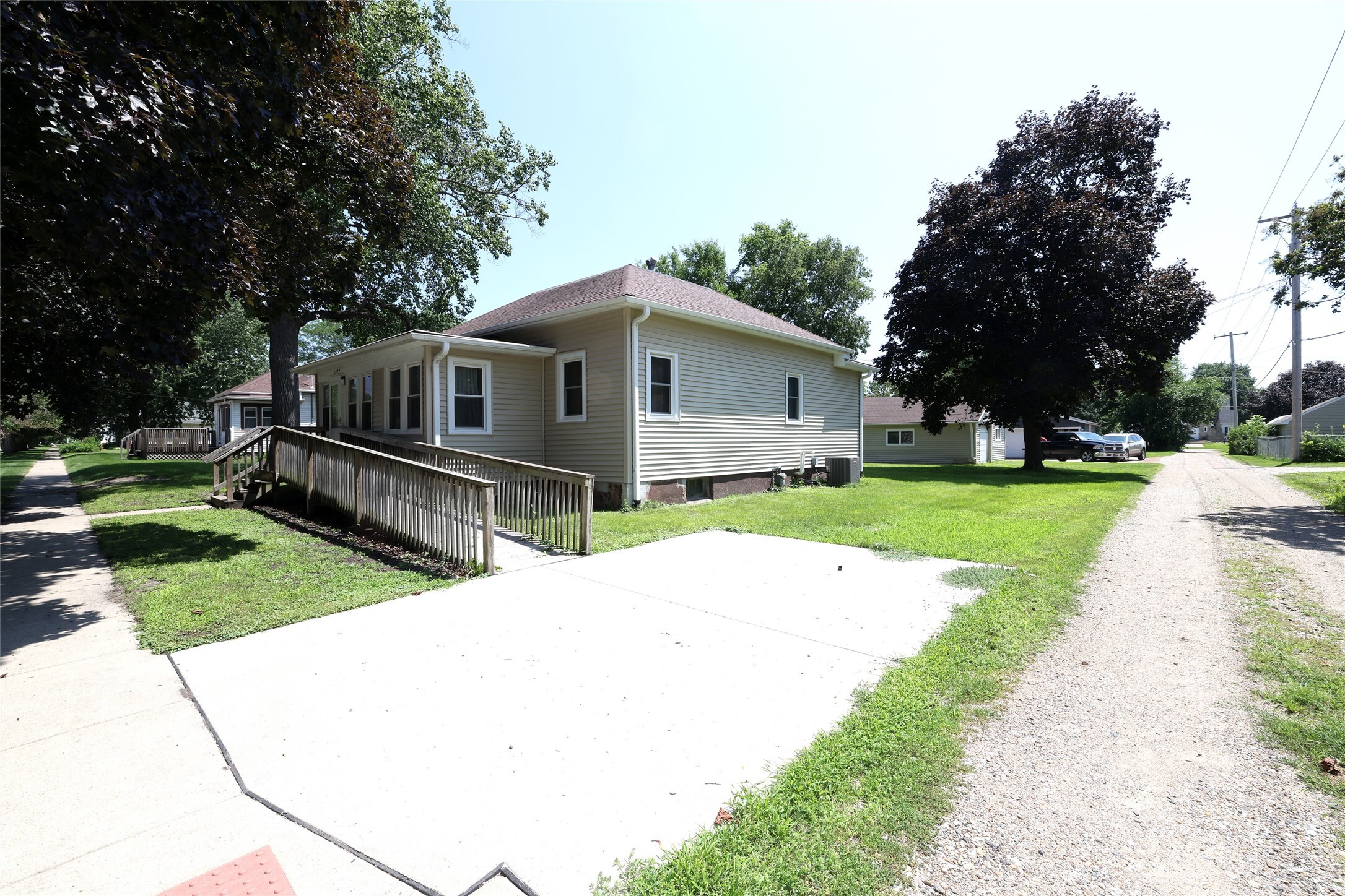 Property Photo: 1222 Second Street IA 50036