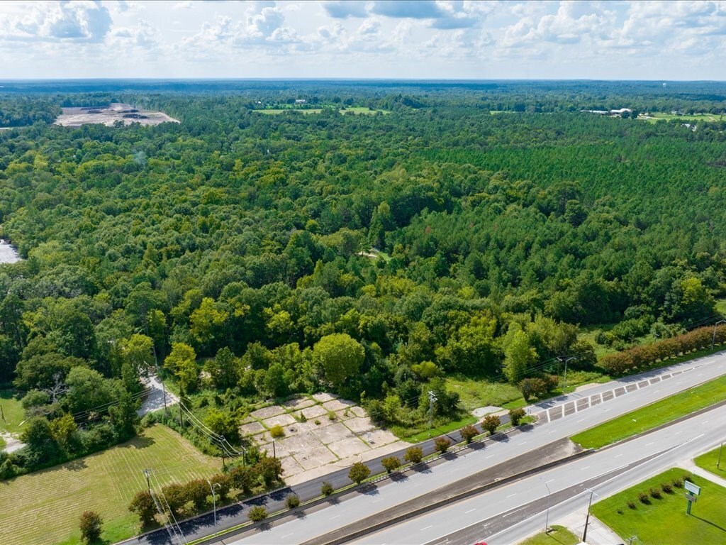 Property Photo:  601 John Redditt Drive  TX 75904 