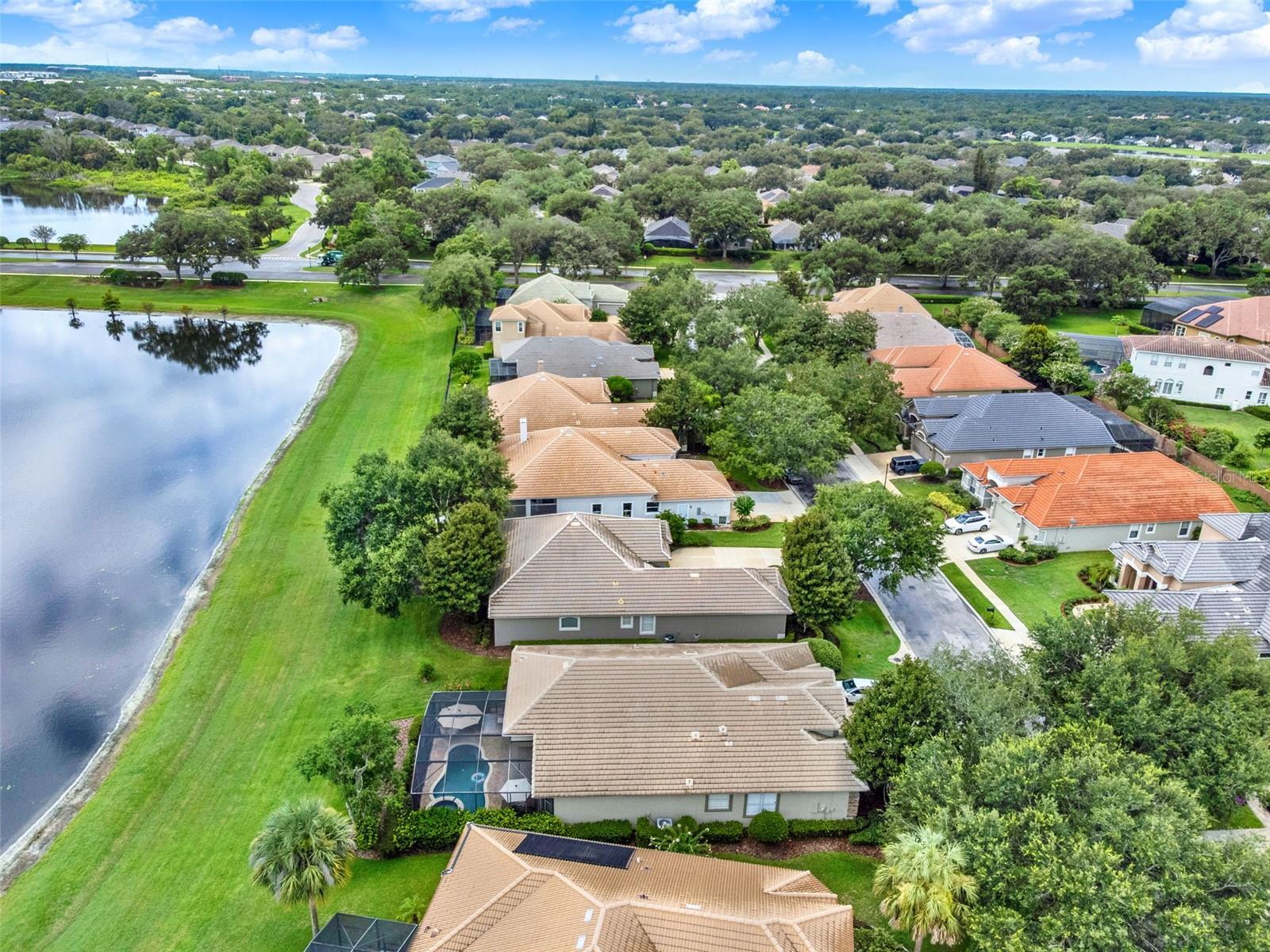 Property Photo: 1260 Saint Albans Loop FL 32746