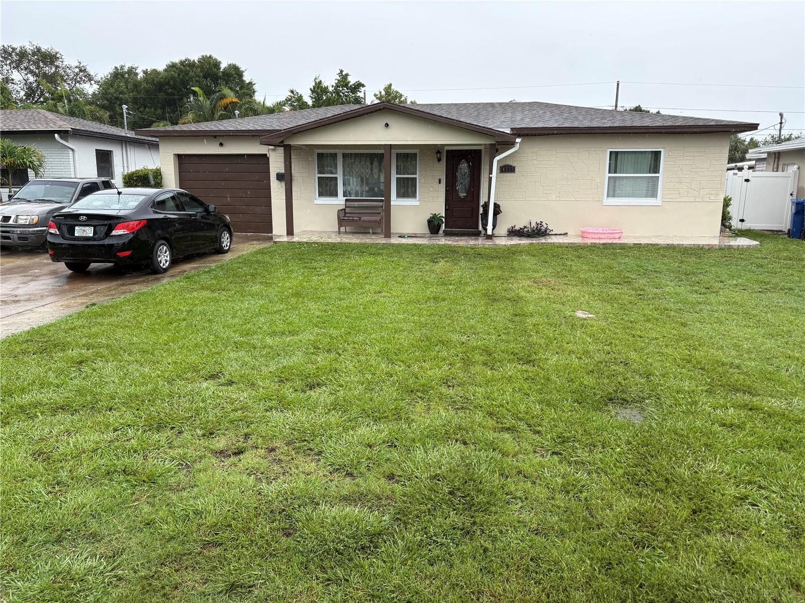 4337 15th Avenue N  St Petersburg FL 33713 photo