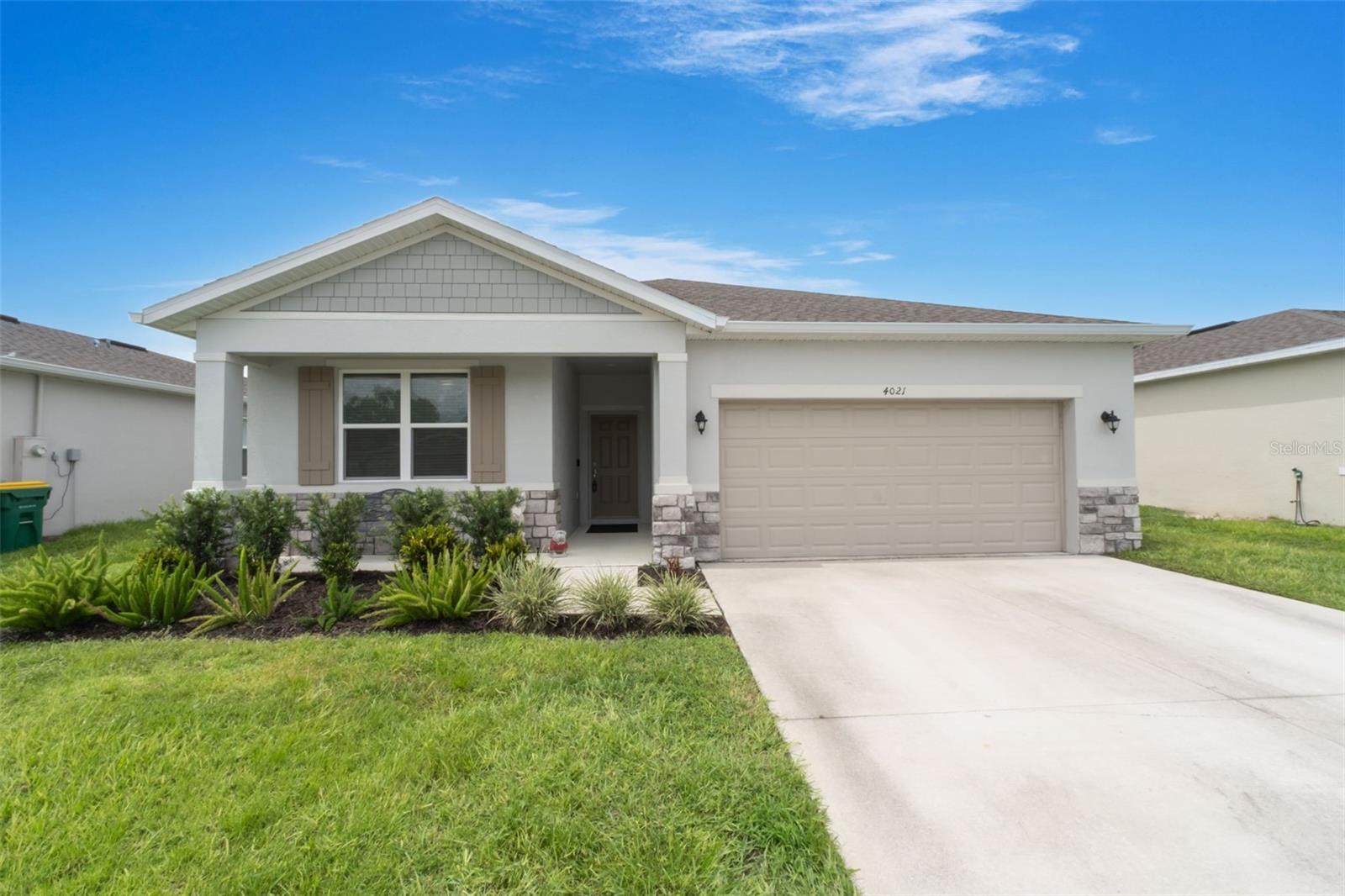 Property Photo: 4021 Mayhill Loop FL 32736