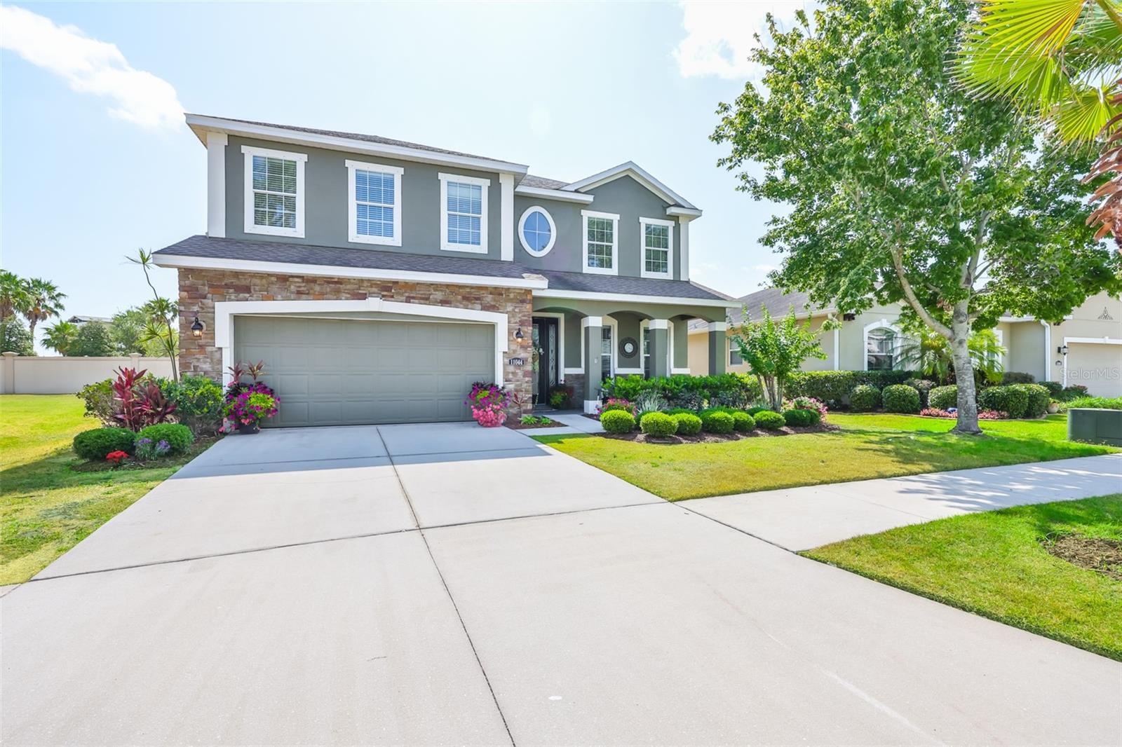 Property Photo: 11044 Spring Point Circle FL 33579