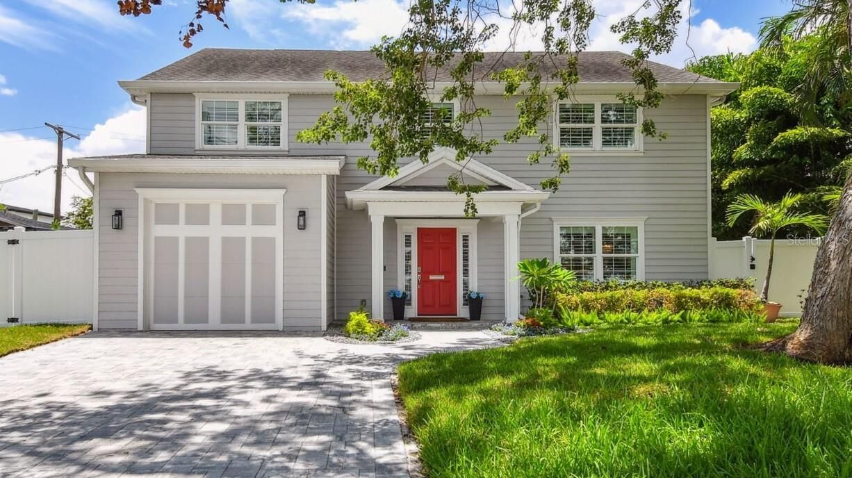 Property Photo:  818 S Davis Boulevard  FL 33606 