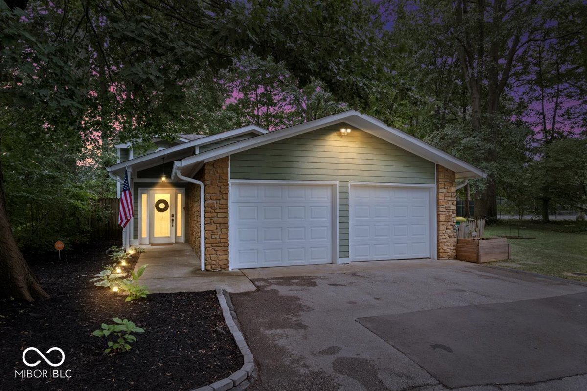 9039 Ripon Court  Indianapolis IN 46268 photo