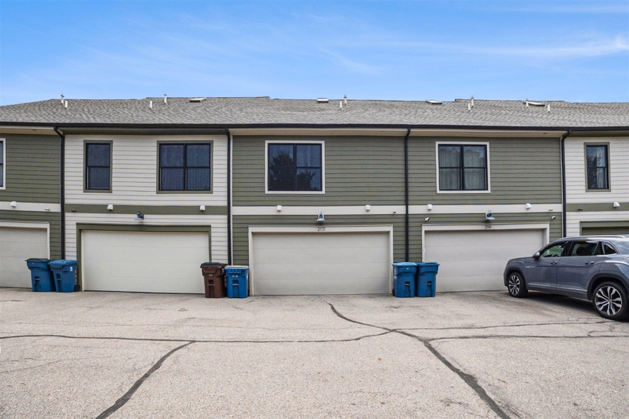 Property Photo: 2137 New Town Drive MI 49525