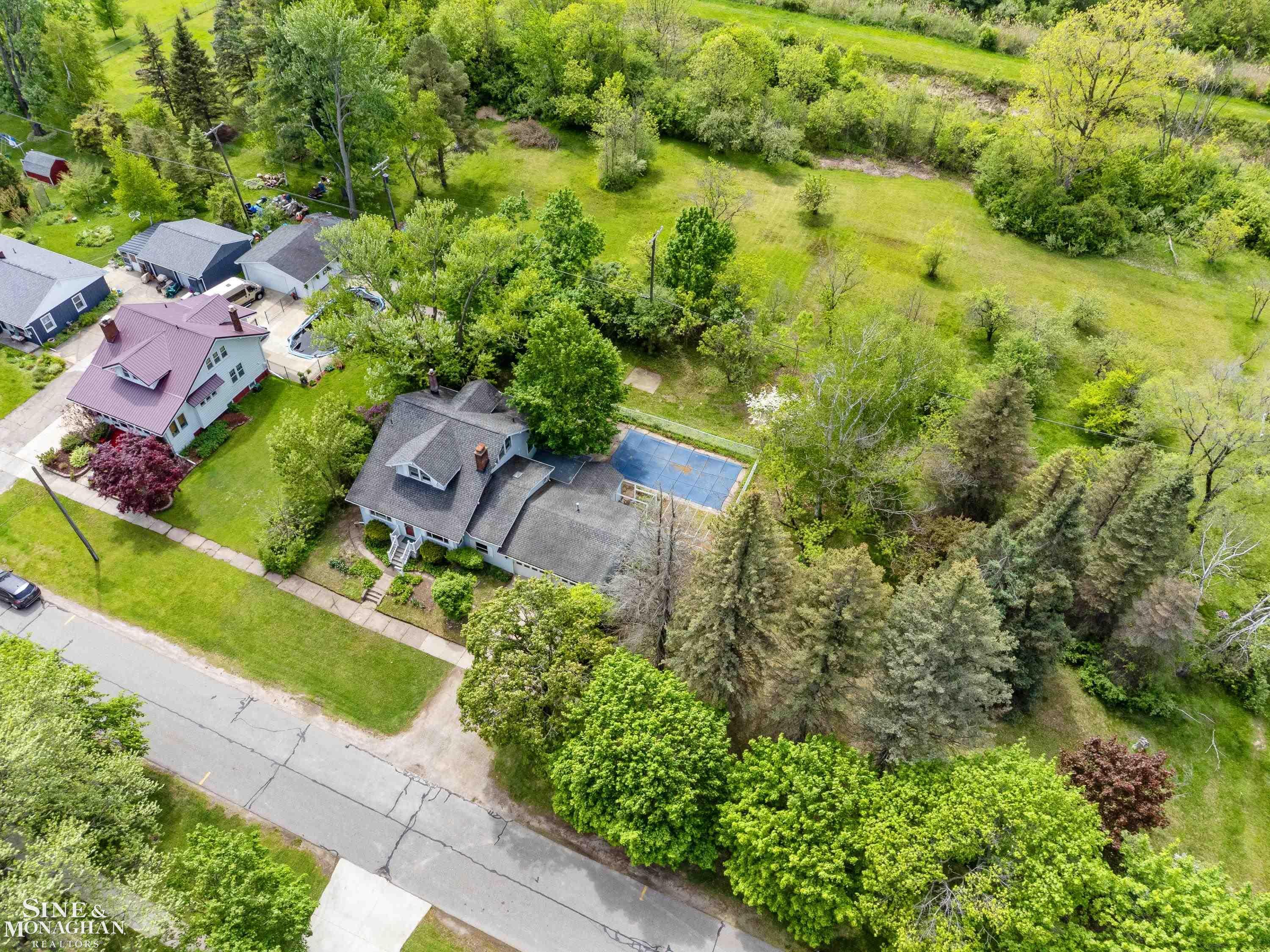 Property Photo:  1320 Georgia Avenue  MI 48040 