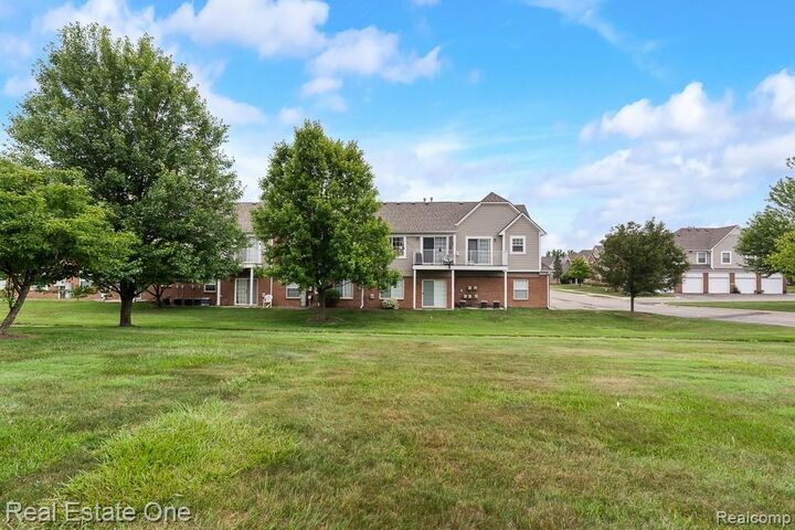Property Photo:  2113 Marissa Way 99  MI 48316 5622 