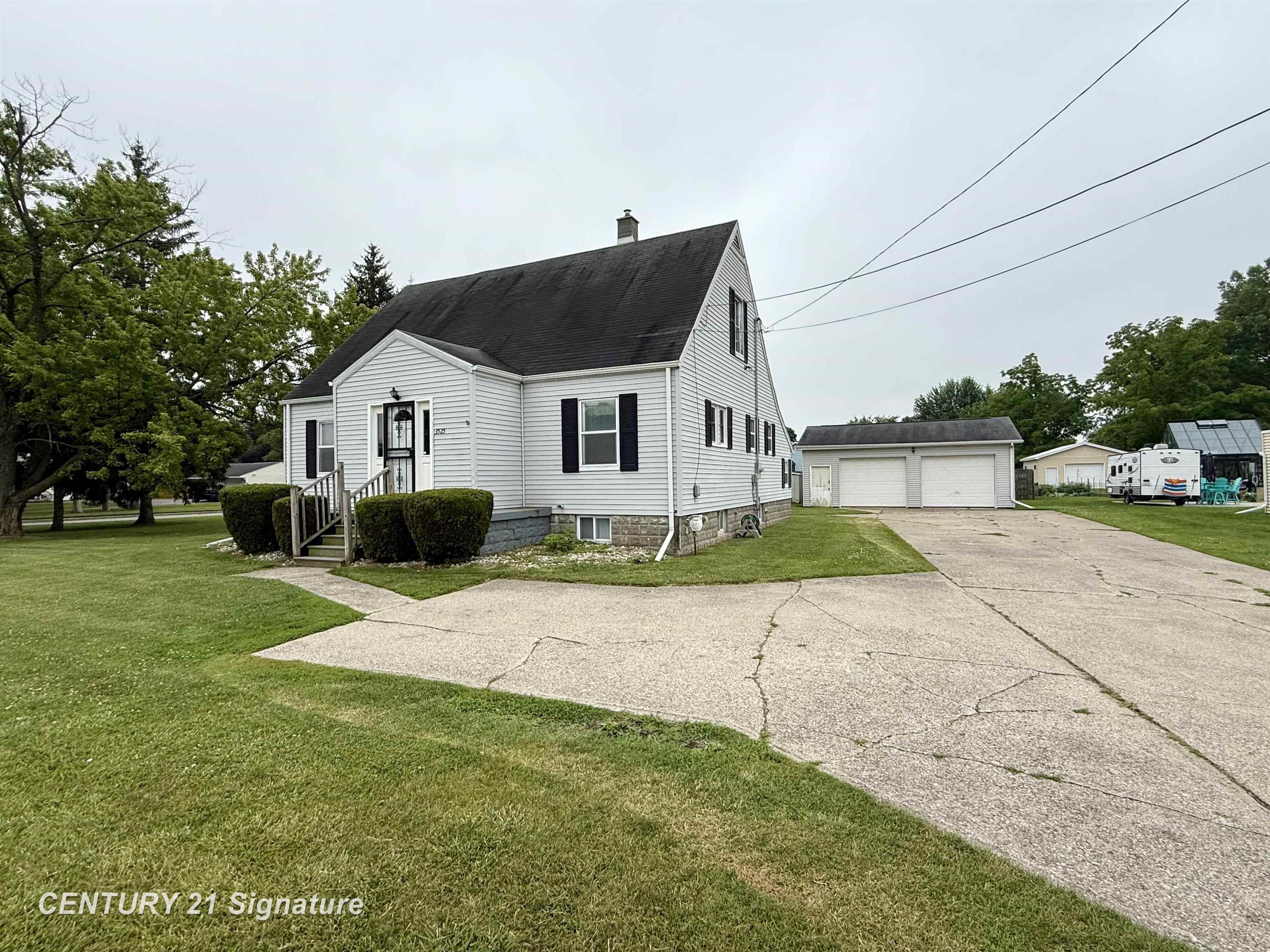 Property Photo:  3525 Shattuck Road  MI 48603 