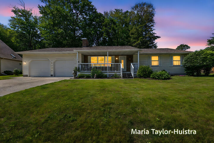 Property Photo:  16205 Suffolk Drive  MI 49456 
