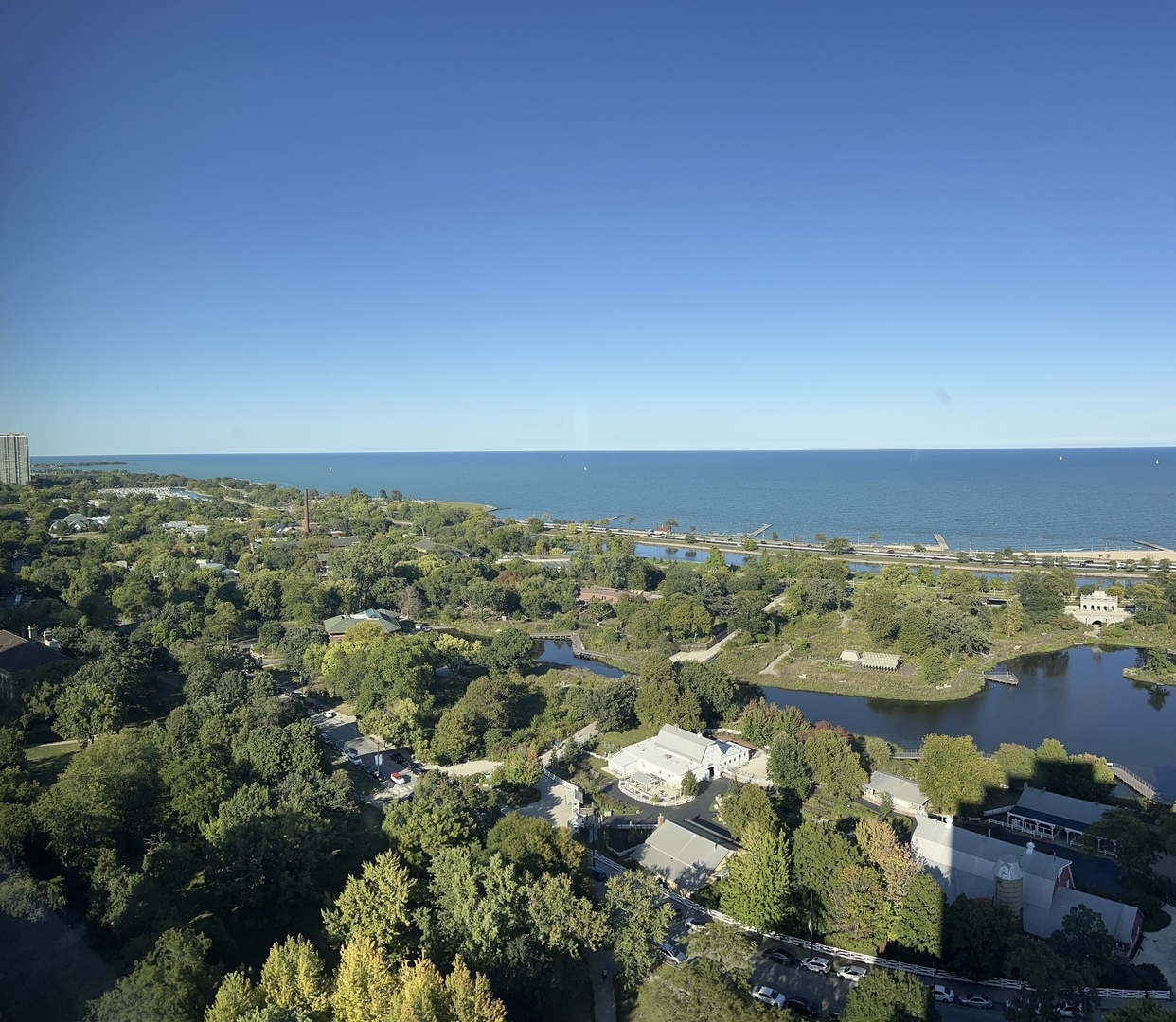 Property Photo: 1850 N Clark Street 1603 IL 60614