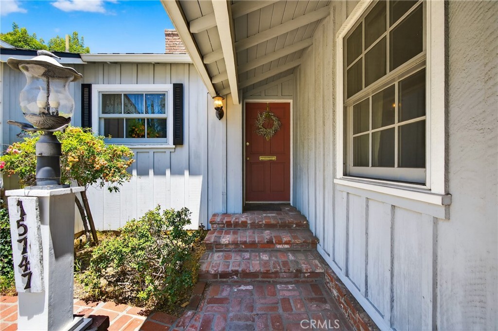 Property Photo: 15747 Addison Street CA 91436