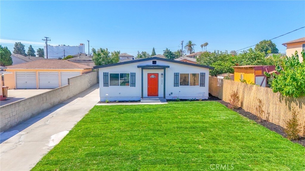 Property Photo:  1026 W 109th Street  CA 90044 