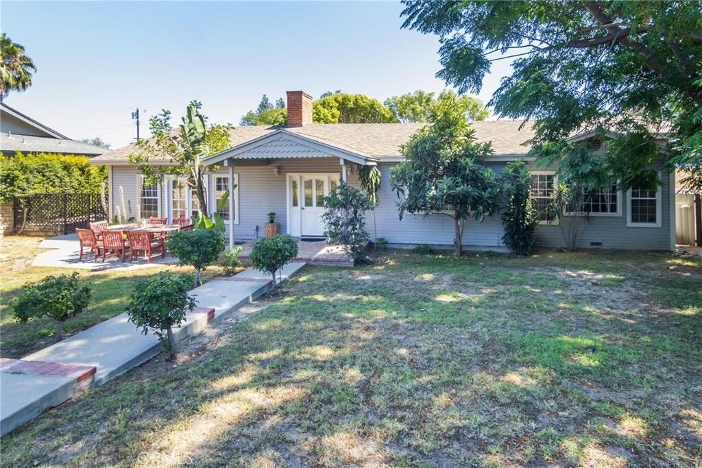 Property Photo:  18948 Lassen Street  CA 91324 