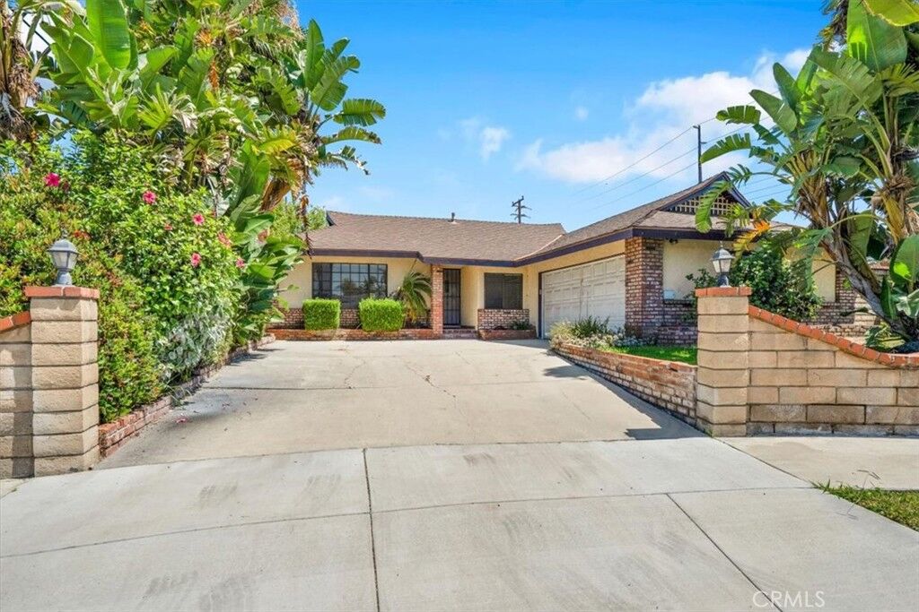 Property Photo:  11903 Groveside Avenue  CA 90604 