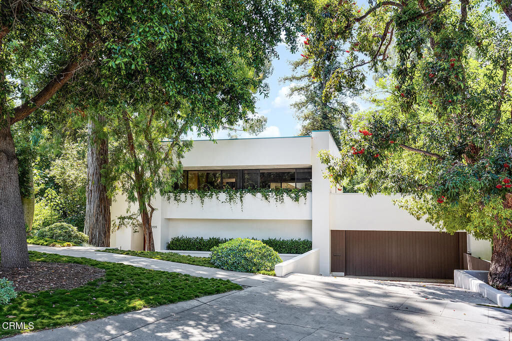 Property Photo:  1055 Sherwood Road  CA 91108 
