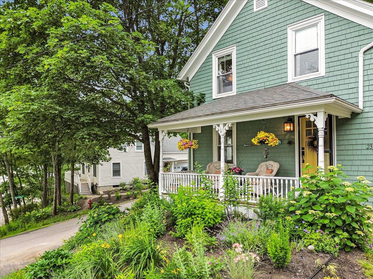 Property Photo:  23 Commercial Street  ME 04915 