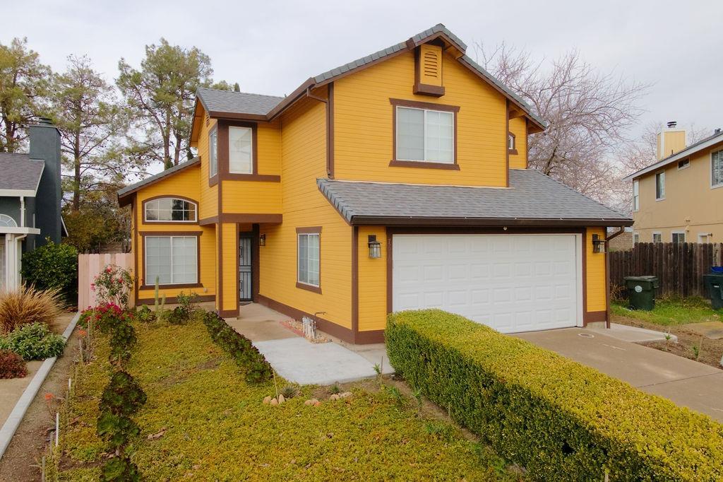 Property Photo:  7610 Bluebrook Way  CA 95823 