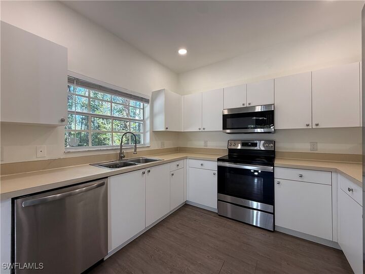Property Photo:  3305 Lisa Lane 1  FL 34109 