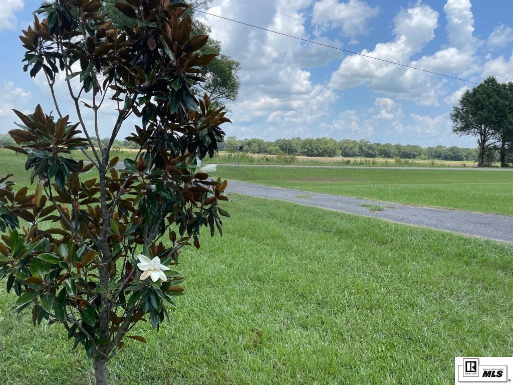 Property Photo: 1524 Highway 3048 LA 71269