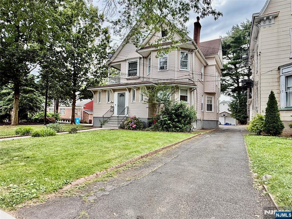 Property Photo: 416 Chestnut Street 2 NJ 07204
