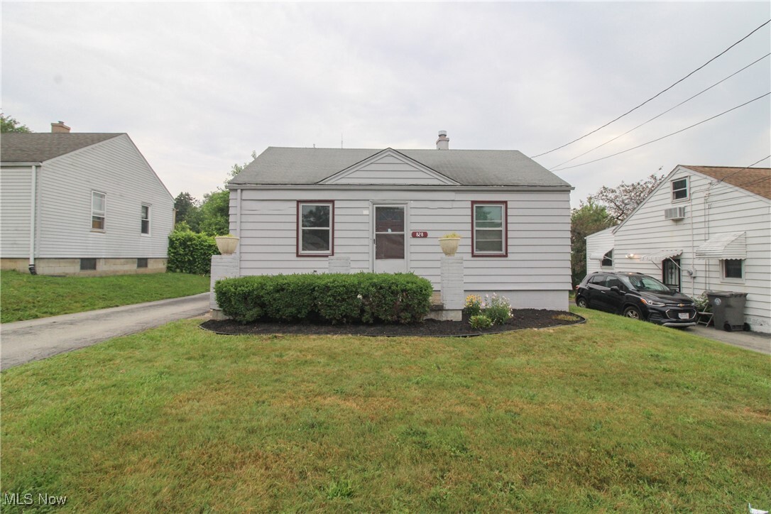 Property Photo: 828 Cornell Avenue OH 44502