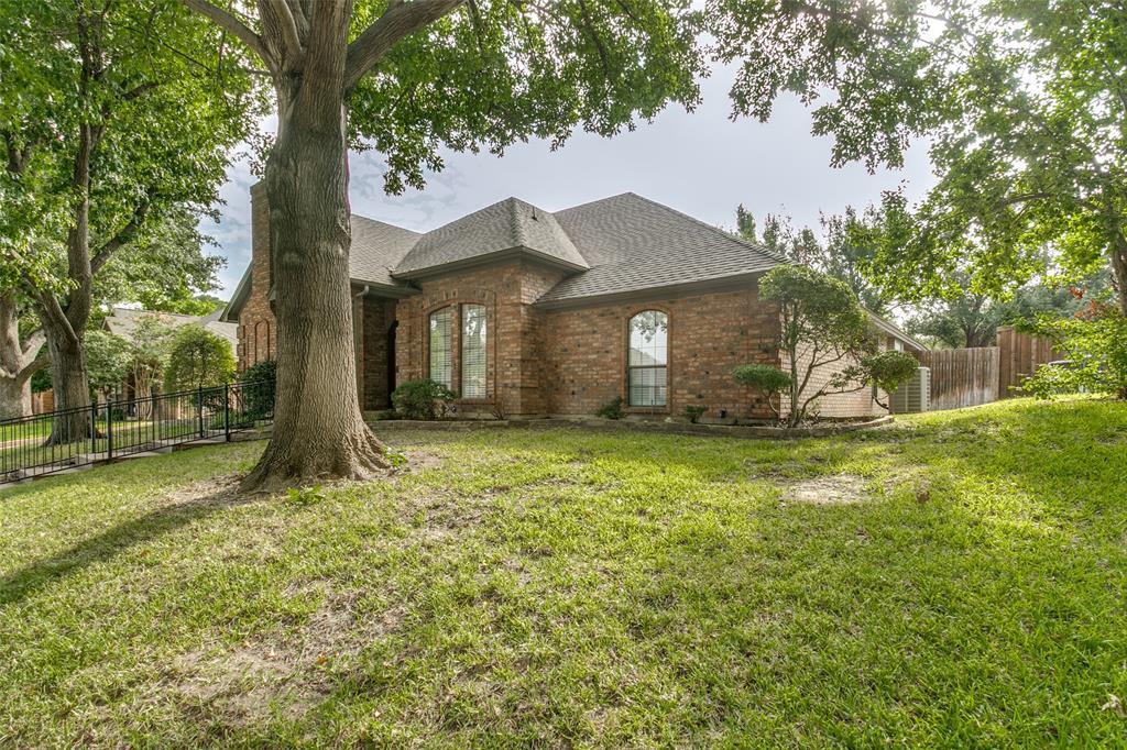 Property Photo: 3208 Channing Lane TX 76021