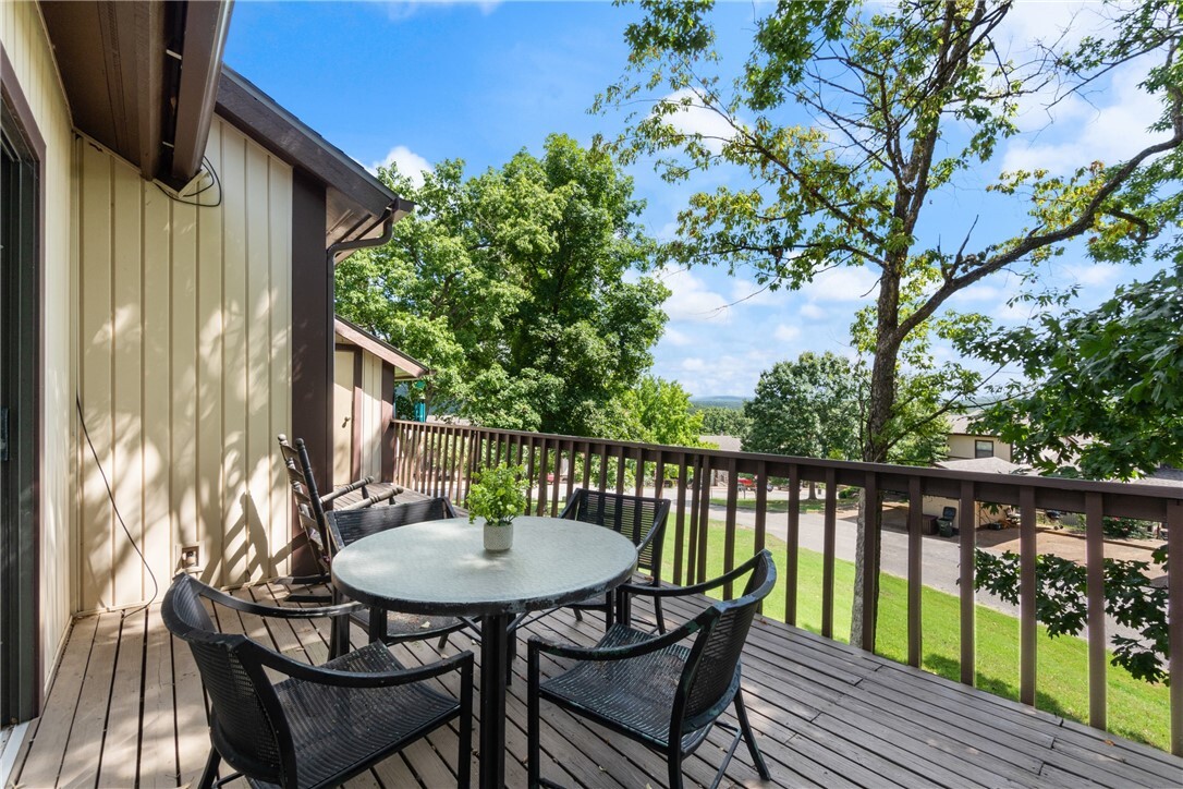Property Photo:  5 White Oak Lane  AR 72631 